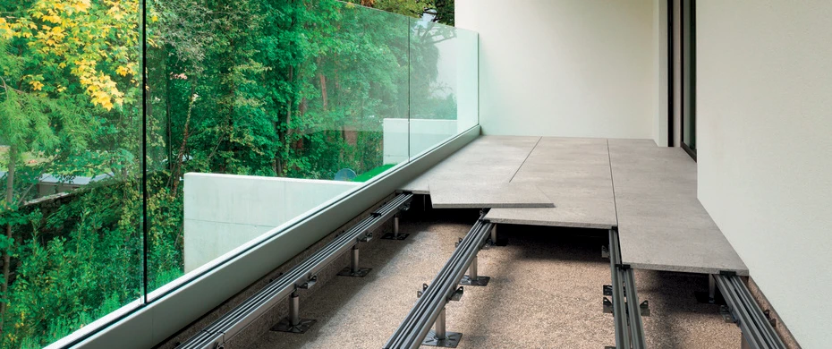 A1-rated pedestals